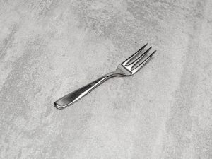 Salvinelli - Forchettina dolce Grand Hotel 14,6 cm - Set. 12 pz. Una forchetta della linea Grand Hotel firmata Salvinelli, dalle linee semplici e versatili. Lavabile in lavastoviglie.