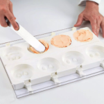 Silikomart Professional - 2 Stampi in Silicone da 4 Mr Funni - Gel07